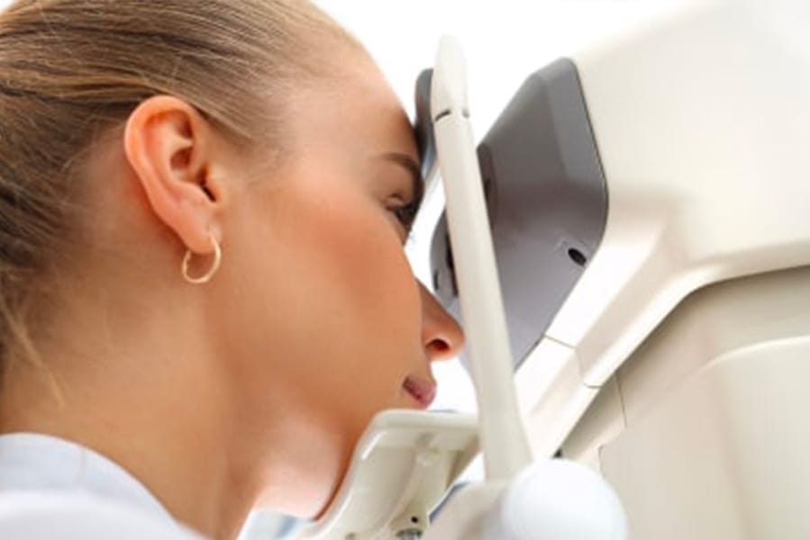 Hypermétrope et myope : quelle opération choisir ?