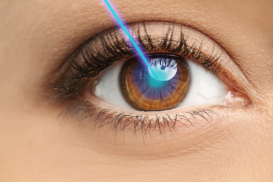 lentilles laser yeux risques chirurgie refractive dr romain nicolau vision sante paris
